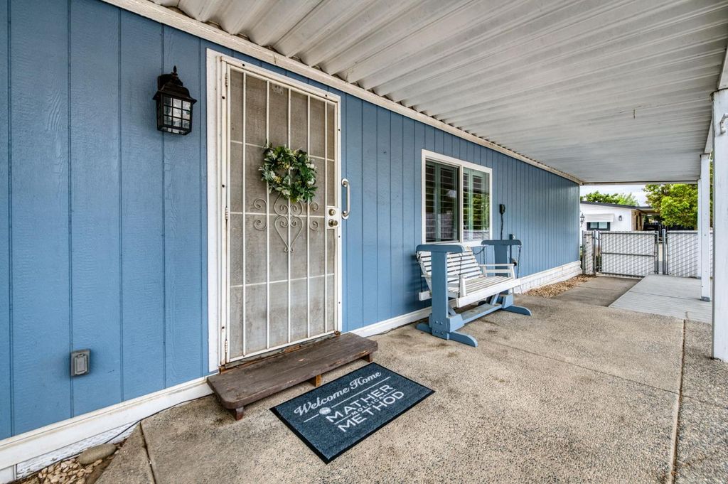 Image 6 of property listing at 8701 Highway 41 # 29 SP 29, Fresno, CA 93720