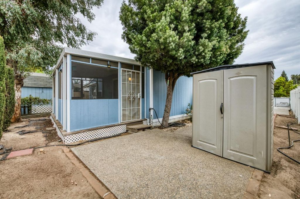 Image 9 of property listing at 8701 Highway 41 # 29 SP 29, Fresno, CA 93720