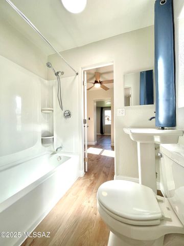 2508 N Fair Oaks Avenue, Tucson, AZ 85712