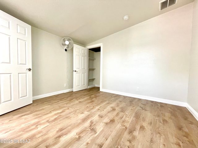 2508 N Fair Oaks Avenue, Tucson, AZ 85712