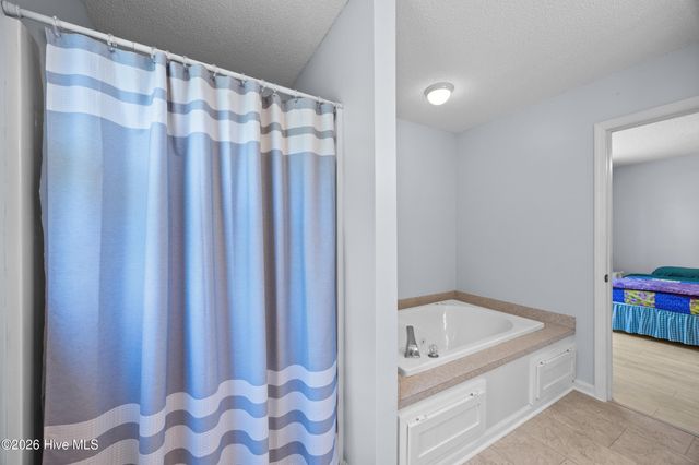 105 Lunington Mill Circle, Burgaw, NC 28425