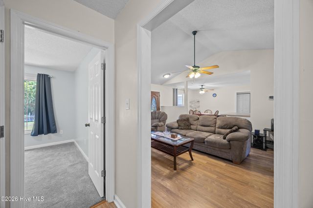 105 Lunington Mill Circle, Burgaw, NC 28425