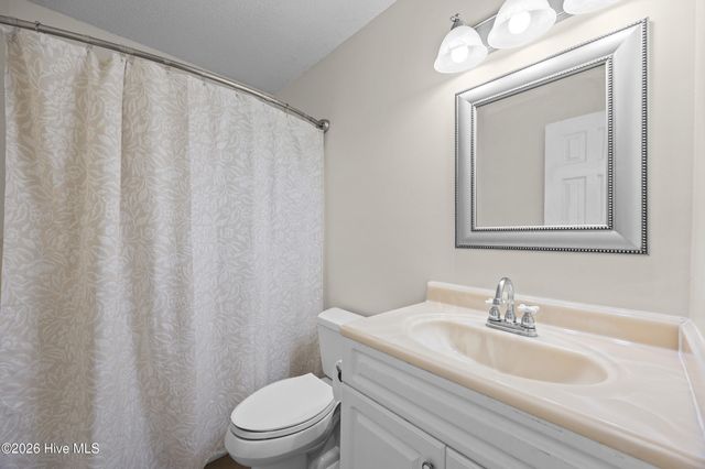 105 Lunington Mill Circle, Burgaw, NC 28425