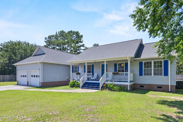 105 Lunington Mill Circle, Burgaw, NC 28425