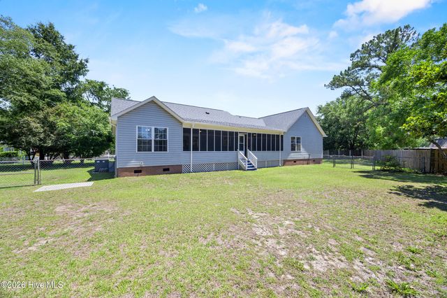 105 Lunington Mill Circle, Burgaw, NC 28425