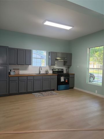 918 S Maxey Street, Sherman, TX 75090