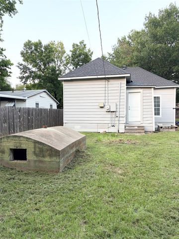 918 S Maxey Street, Sherman, TX 75090