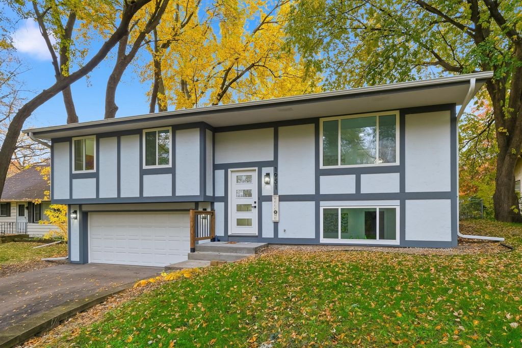 1951 County Road E W, New Brighton, MN 55112