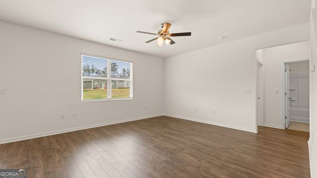 235 Storm Lane, Hoschton, GA 30548