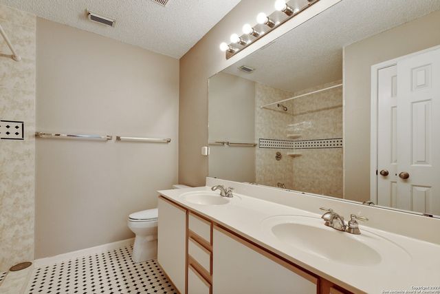 10515 Talon Pt, San Antonio, TX 78254