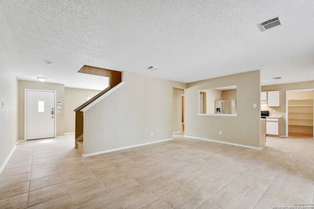 10515 Talon Pt, San Antonio, TX 78254