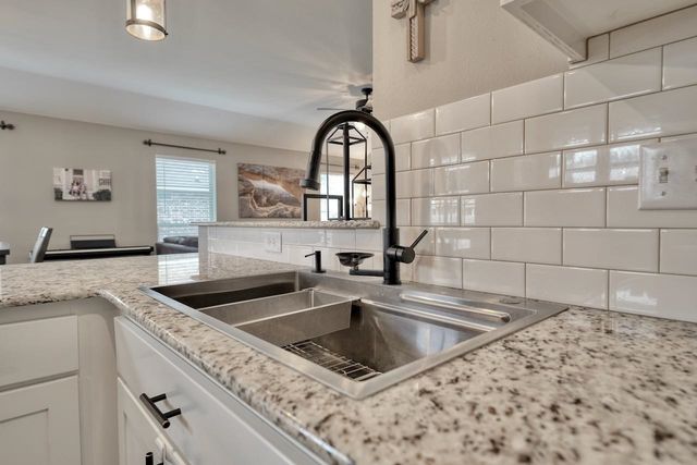 13847 County Road 4200, Lindale, TX 75771