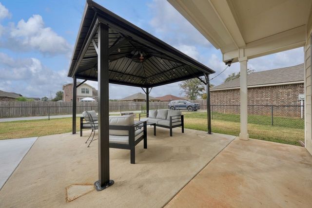 13847 County Road 4200, Lindale, TX 75771