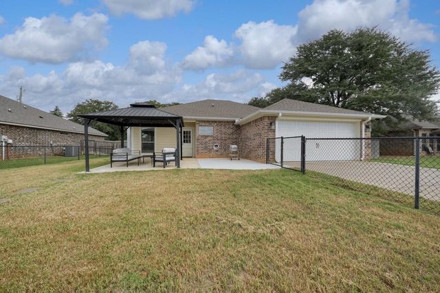13847 County Road 4200, Lindale, TX 75771
