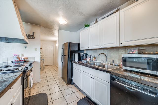 5212 Knox Drive, The Colony, TX 75056