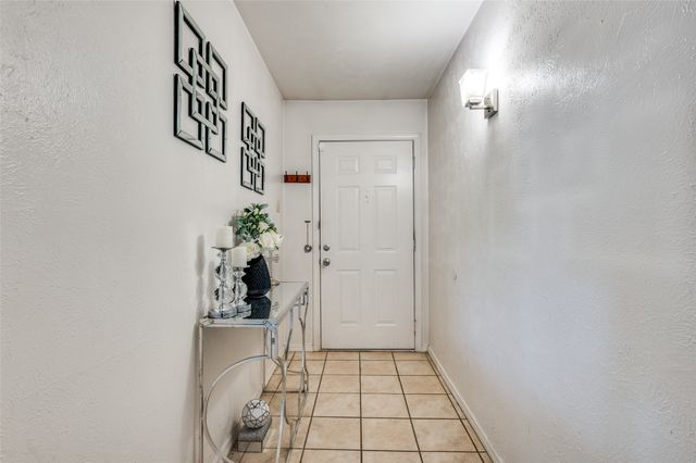 5212 Knox Drive, The Colony, TX 75056