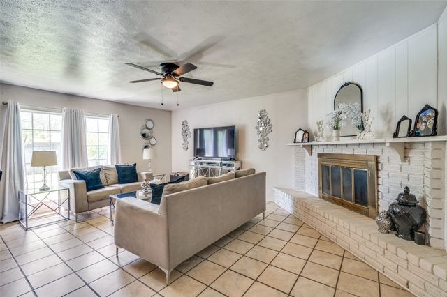 5212 Knox Drive, The Colony, TX 75056