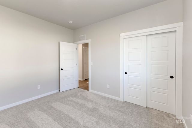 7489 W Newtown Dr, Eagle, ID 83616