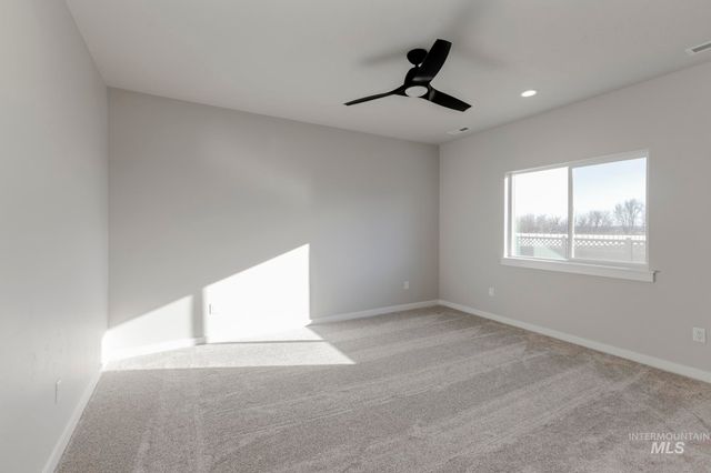7489 W Newtown Dr, Eagle, ID 83616
