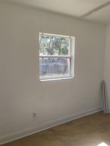 1227 SE 19TH TERRACE, Gainesville, FL 32641