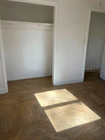 1227 SE 19TH TERRACE, Gainesville, FL 32641