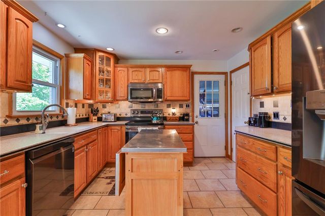 5380 Colony Drive, Bethlehem City, PA 18017