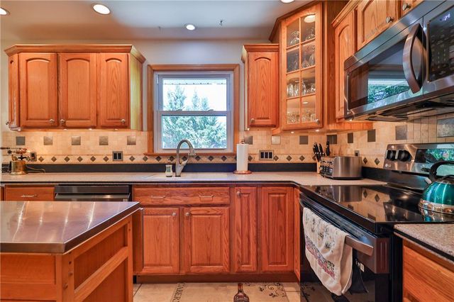 5380 Colony Drive, Bethlehem City, PA 18017