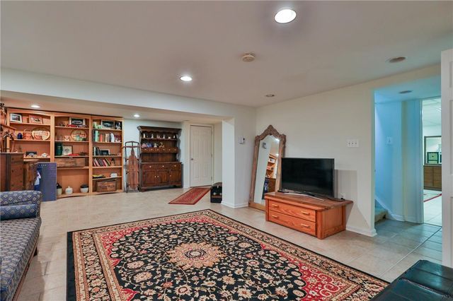 5380 Colony Drive, Bethlehem City, PA 18017
