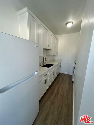2256 Cambridge Street 14, Los Angeles, CA 90006