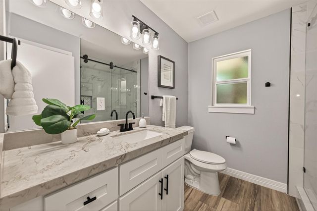 5422 Valerie Street, Bellaire, TX 77401
