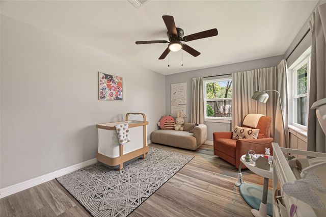 5422 Valerie Street, Bellaire, TX 77401