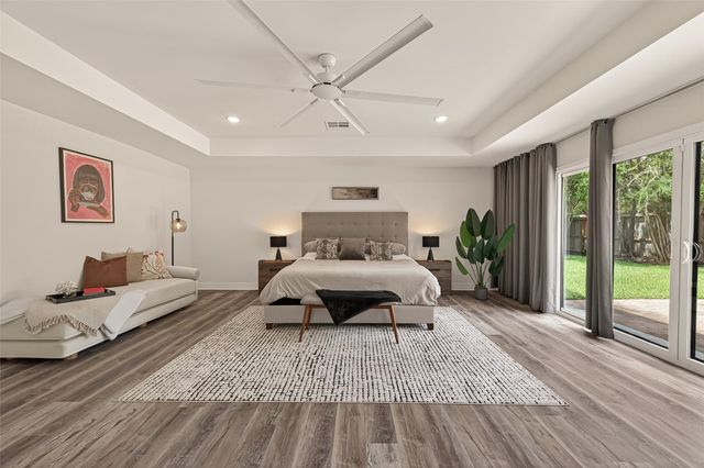 5422 Valerie Street, Bellaire, TX 77401