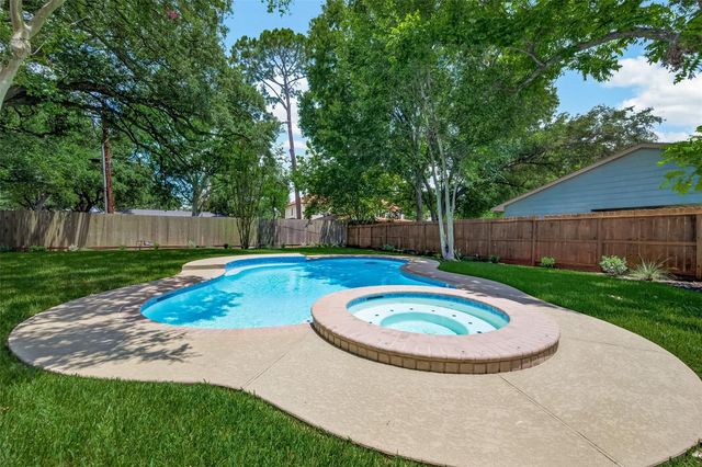 5422 Valerie Street, Bellaire, TX 77401