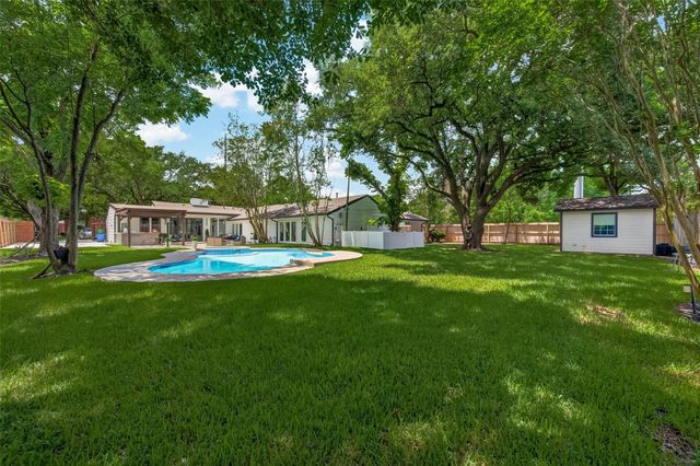 5422 Valerie Street, Bellaire, TX 77401