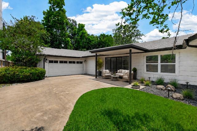 5422 Valerie Street, Bellaire, TX 77401