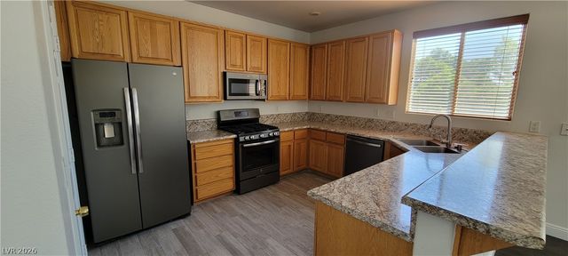 8116 Caramel Gorge Court, Las Vegas, NV 89143