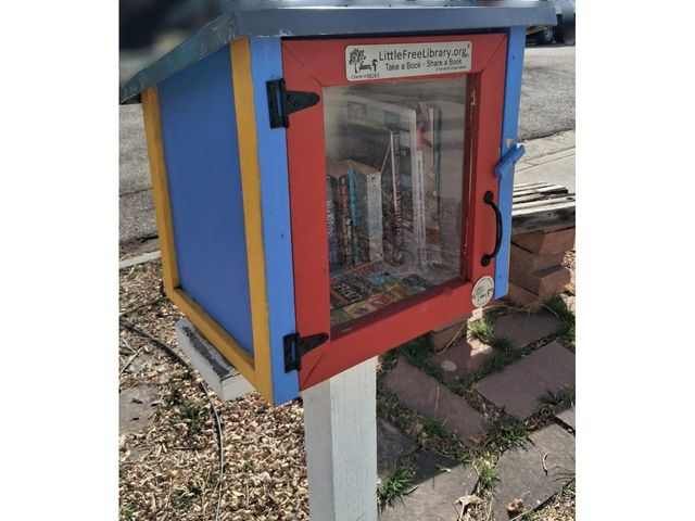 8 Elizabeth Ct, Longmont, CO 80501