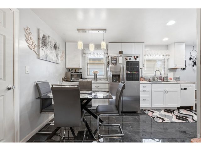 8 Elizabeth Ct, Longmont, CO 80501