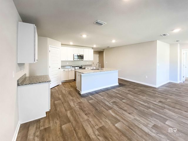 10641 Northern Dancer Court, Daphne, AL 36526