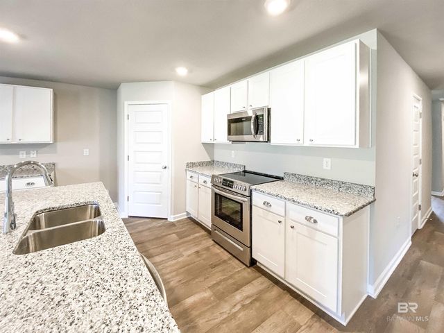 10641 Northern Dancer Court, Daphne, AL 36526