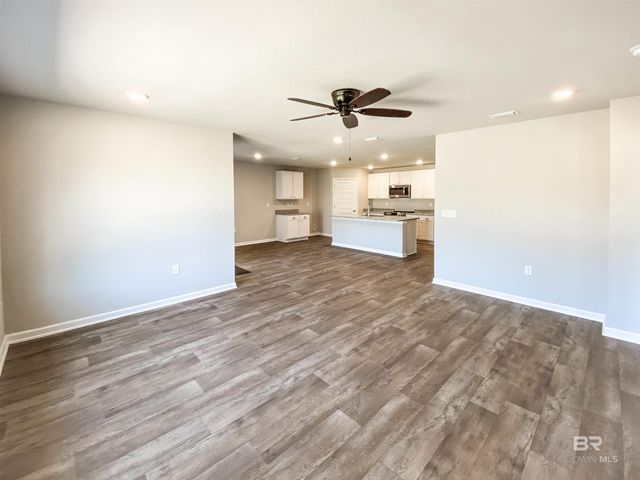 10641 Northern Dancer Court, Daphne, AL 36526