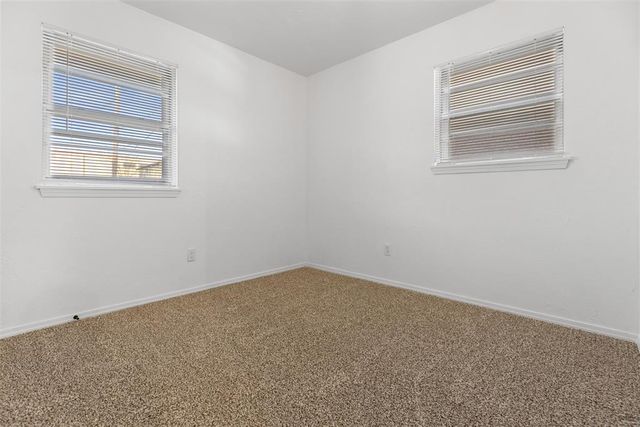 753 NW 1st Street, Moore, OK 73160