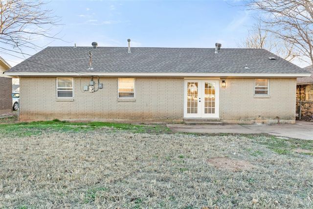 753 NW 1st Street, Moore, OK 73160