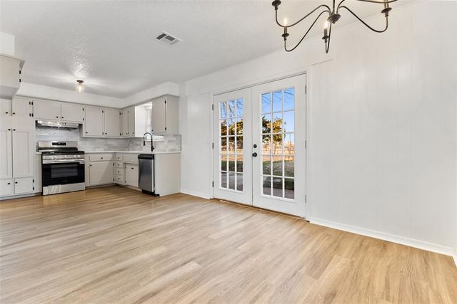 753 NW 1st Street, Moore, OK 73160