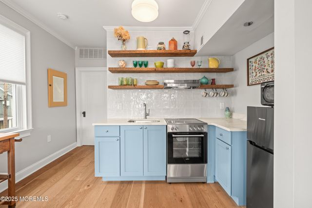 77 Main Avenue 2A, Ocean Grove, NJ 07756