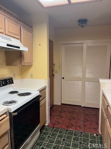 11410 Dolan Ave unit 319, Downey, CA 90241