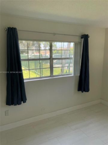 8107 SW 72nd Ave 125E, Miami, FL 33143