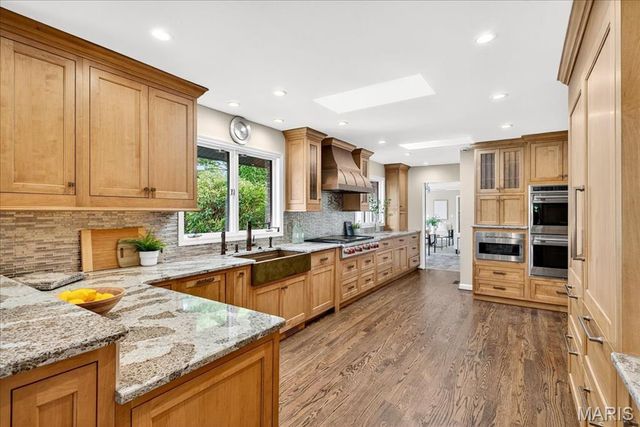 8 Number Two Green Drive, St Charles, MO 63303
