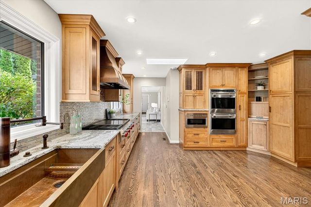 8 Number Two Green Drive, St Charles, MO 63303