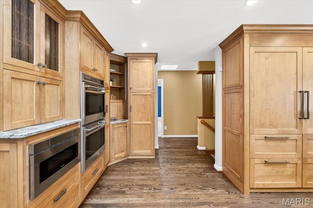 8 Number Two Green Drive, St Charles, MO 63303